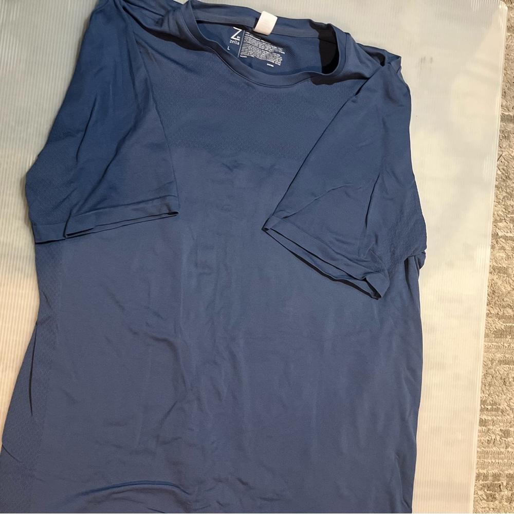 Zella Men's Short Sleeve Blue Tee